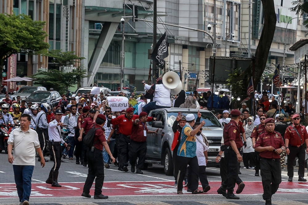 278855 People participate in the ‘Himpunan Melayu Berdaulat’ (Sovereign Malay Rally) in front of Sogo Kuala Lumpur May 24, 2025. — Picture by Sayuti Zainudin