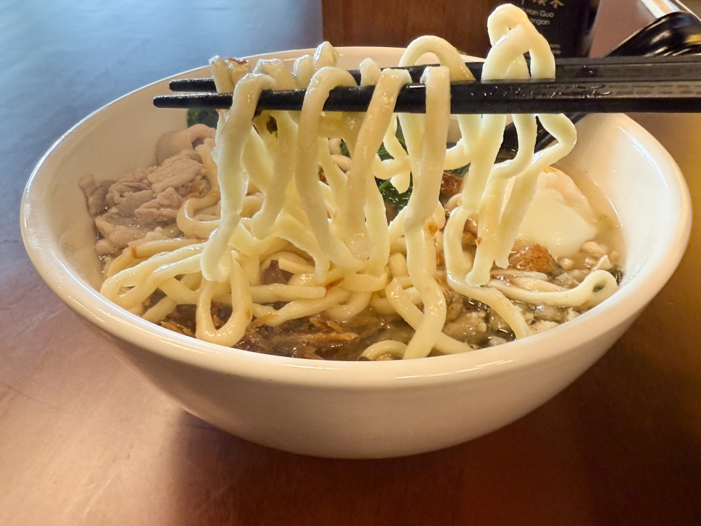 279834 The hand cut noodles have an enjoyable, springy texture. — Picture by Lee Khang Yi