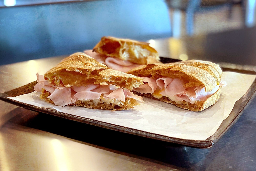 Focaccia Provola & Cotto Ham.