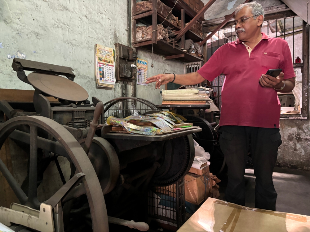 269247-1 Veeramani expressed hope that the government or tourism stakeholders can take over his shop and convert it into a museum or printing exhibition centre. — Picture by John Bunyan