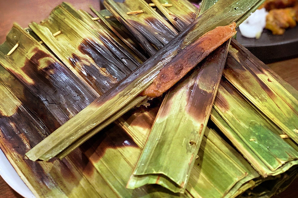 271214-1 The ‘otak-otak’ is sourced from a reputable supplier in Muar. — Picture by CK Lim