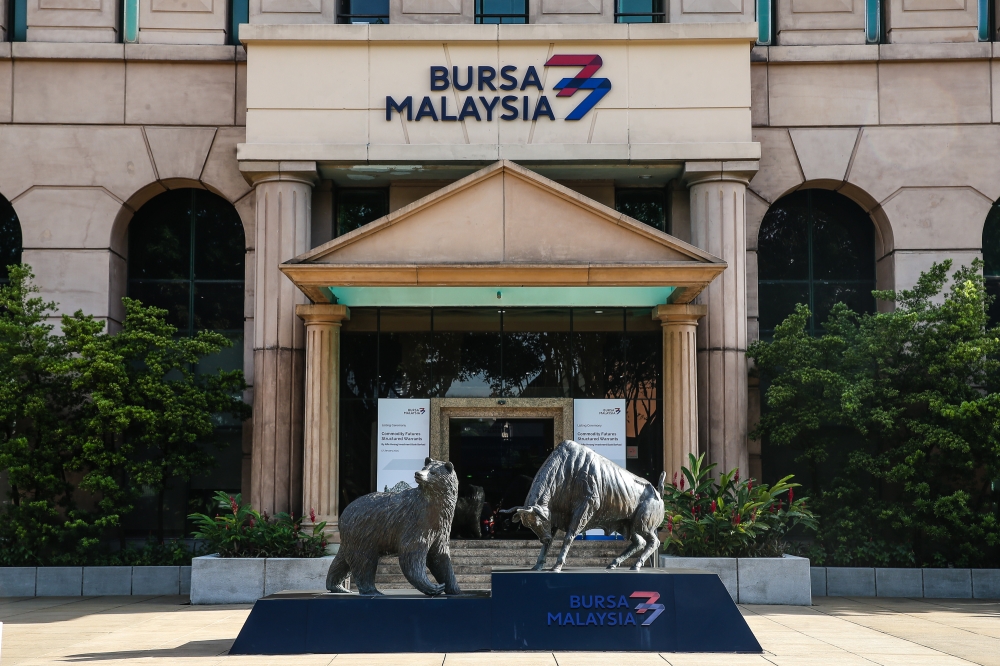 Bursa Malaysia opened higher but later slipped as market sentiment turned cautious. — Picture by Yusof Mat Isa