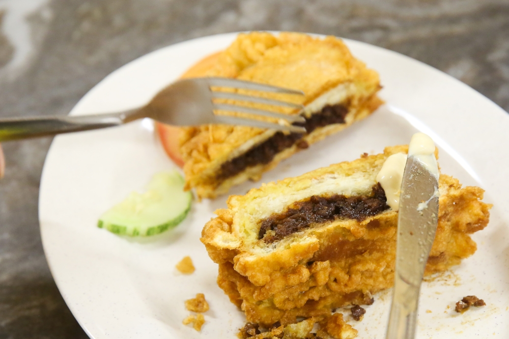 275855 ‘Roti babi’ at Ah Gan. — Picture by Choo Choy May